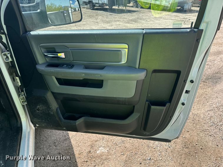 image for item YA2111 2018 RAM 1500 pickup truck