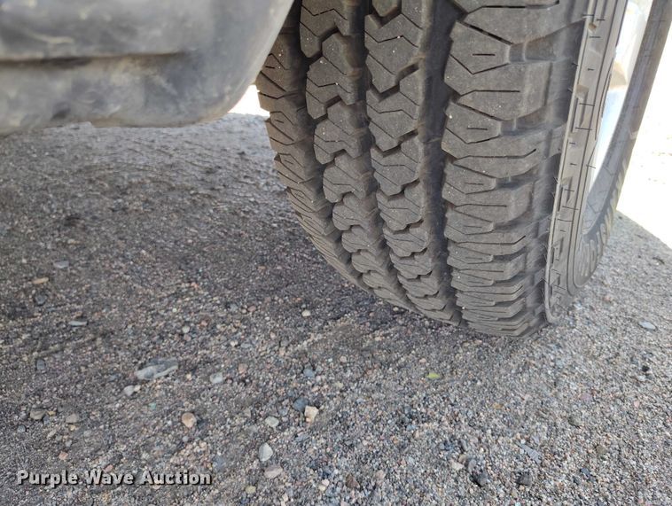 image for item YA2113 2016 RAM 1500 pickup truck