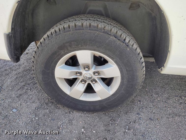 image for item YA2113 2016 RAM 1500 pickup truck