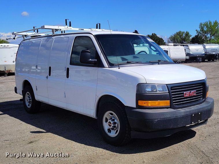 image for item YA2114 2018 GMC Savana G2500 van