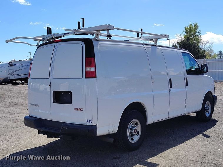 image for item YA2114 2018 GMC Savana G2500 van