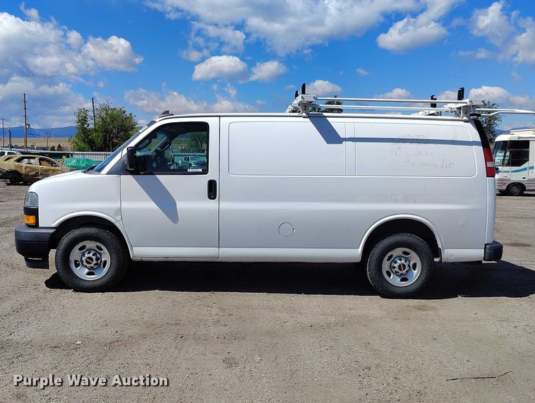 image for item YA2114 2018 GMC Savana G2500 van