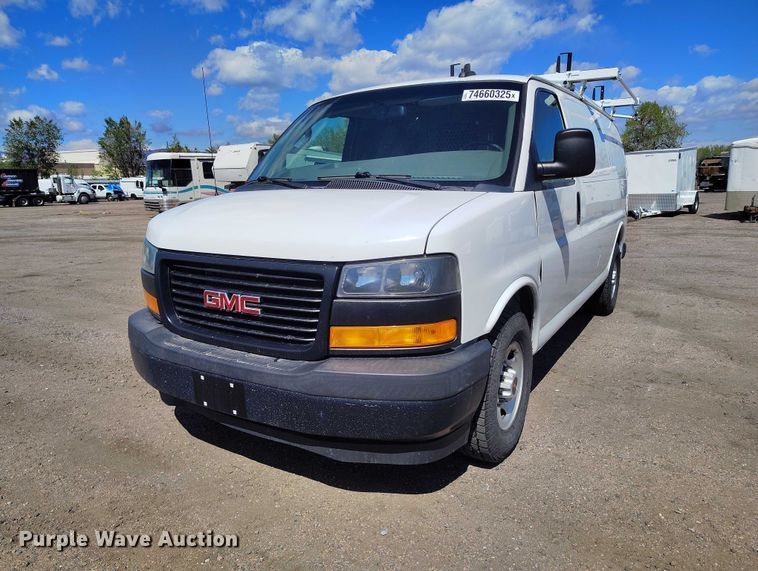 image for item YA2114 2018 GMC Savana G2500 van
