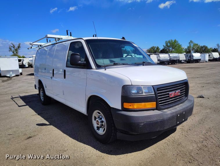 image for item YA2114 2018 GMC Savana G2500 van