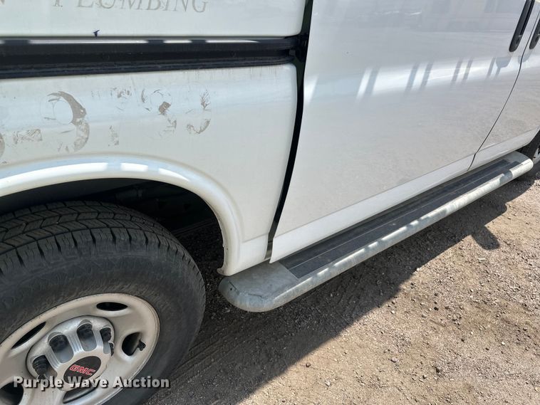 image for item YA2115 2018 GMC Savana G2500 van