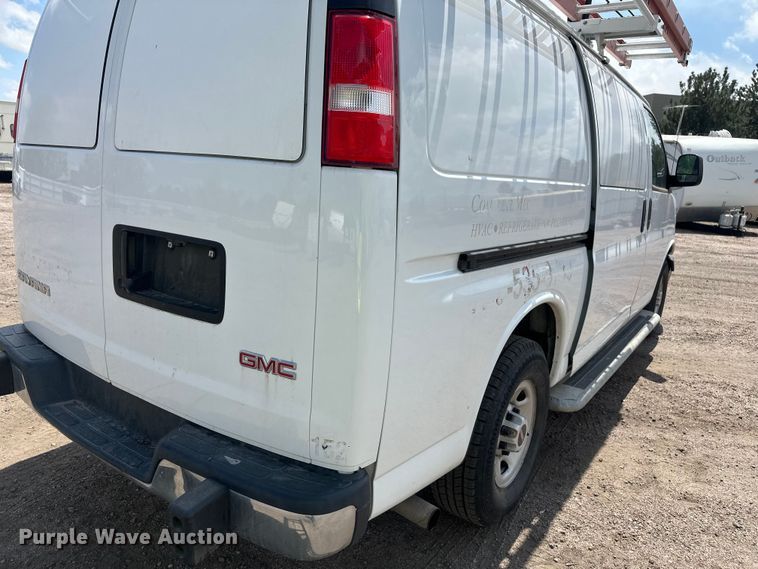 image for item YA2115 2018 GMC Savana G2500 van