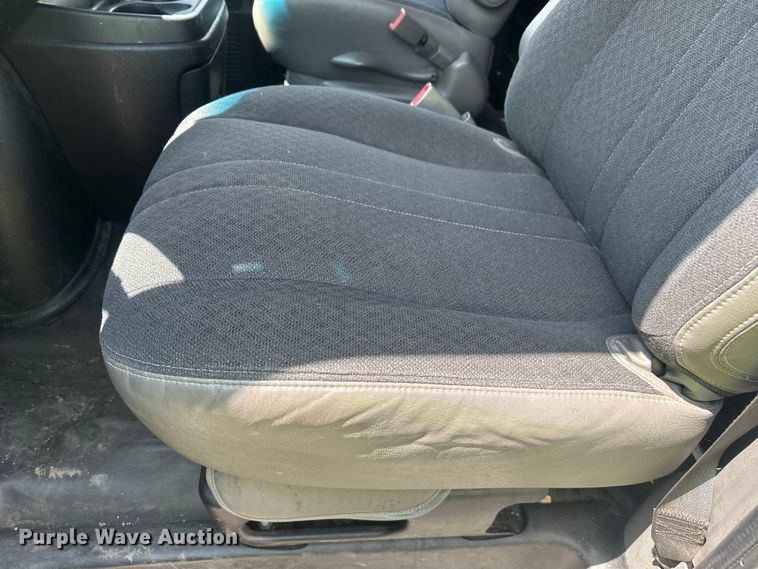 image for item YA2115 2018 GMC Savana G2500 van