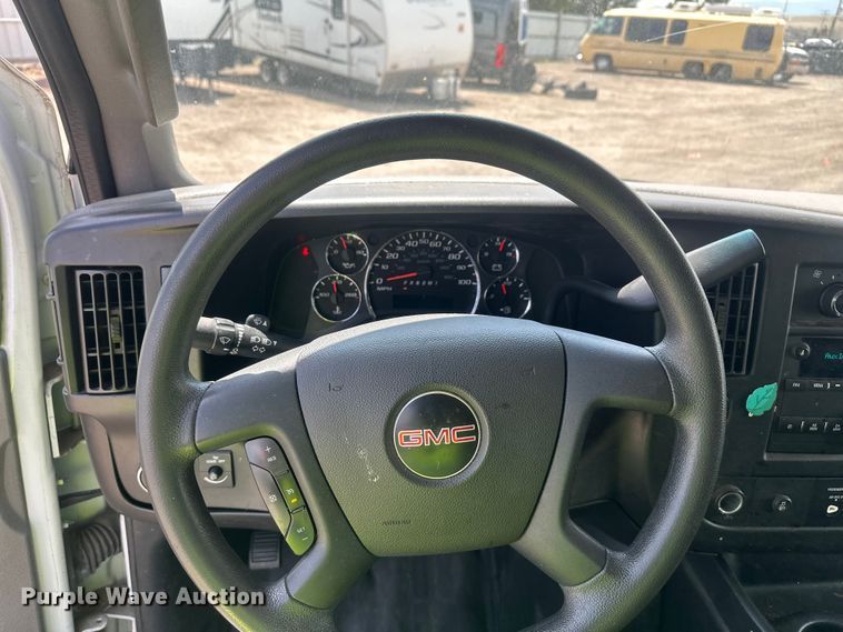 image for item YA2115 2018 GMC Savana G2500 van
