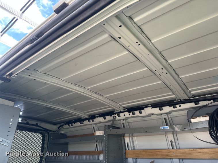 image for item YA2115 2018 GMC Savana G2500 van