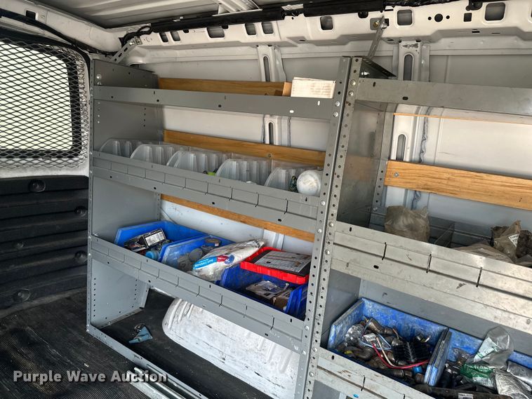 image for item YA2115 2018 GMC Savana G2500 van