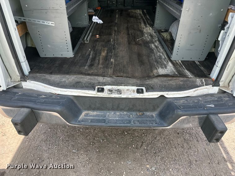 image for item YA2115 2018 GMC Savana G2500 van