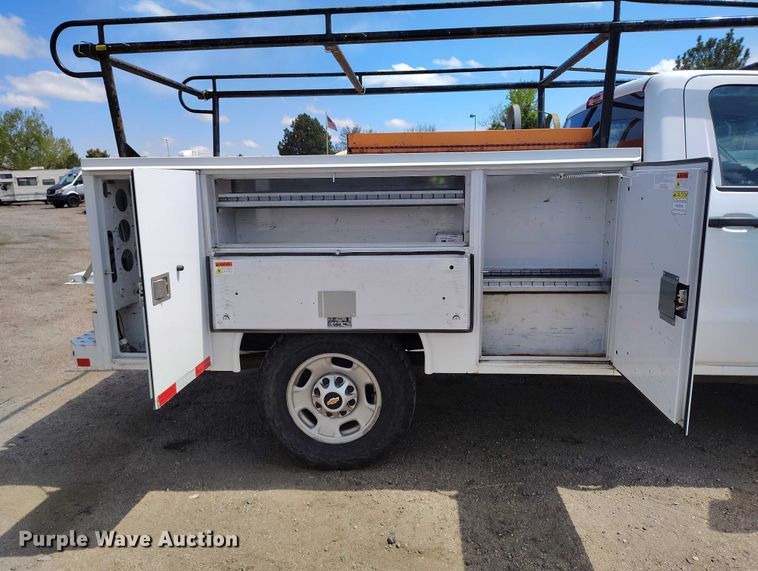 image for item YA3008 2016 Chevrolet Silverado 2500HD utility bed pickup truck