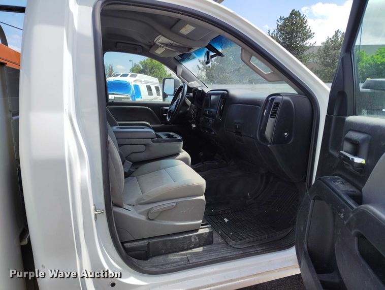 image for item YA3008 2016 Chevrolet Silverado 2500HD utility bed pickup truck
