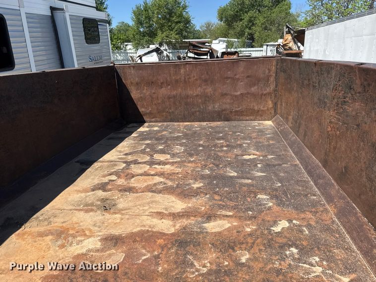 image for item YA3041 2003 Neal dump trailer