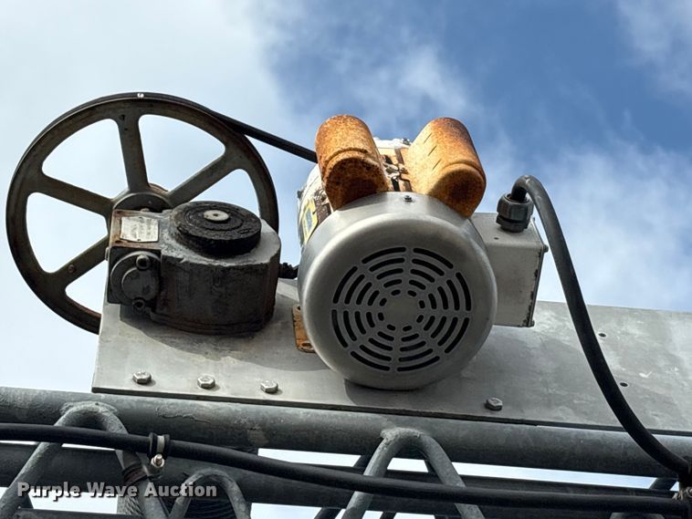 image for item YA3070 1997 Tri-Ex CT-85 antenna tower trailer