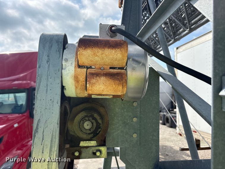 image for item YA3070 1997 Tri-Ex CT-85 antenna tower trailer