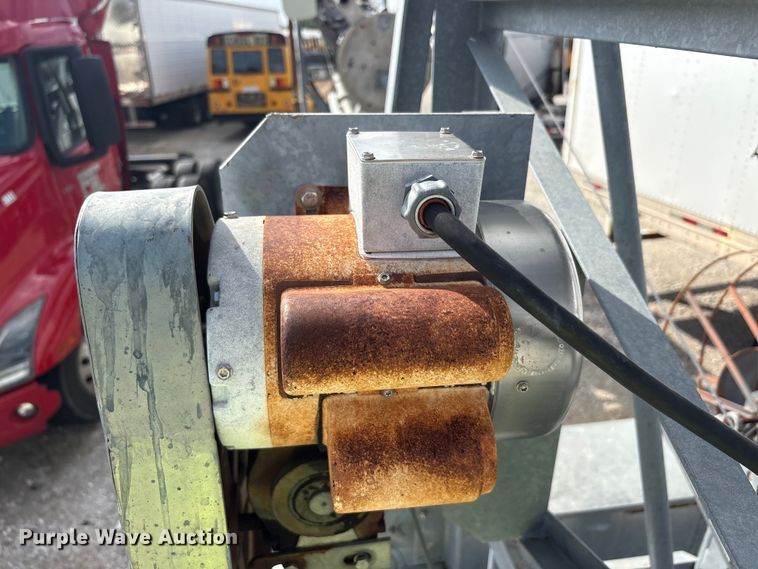 image for item YA3070 1997 Tri-Ex CT-85 antenna tower trailer