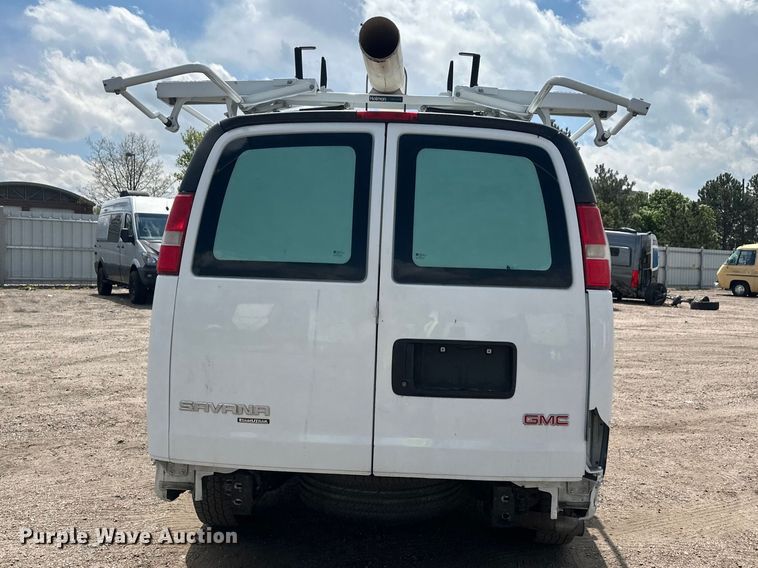 image for item YA3201 2016 GMC Savana G2500 van