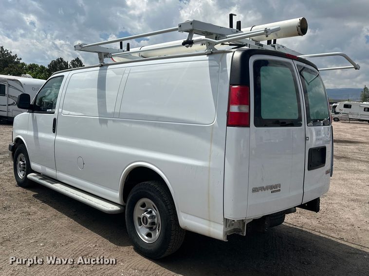 image for item YA3201 2016 GMC Savana G2500 van