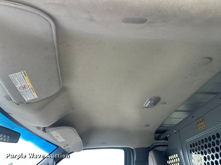 image for item YA3201 2016 GMC Savana G2500 van