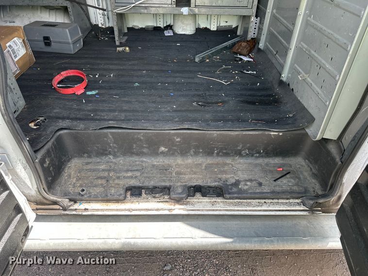 image for item YA3201 2016 GMC Savana G2500 van