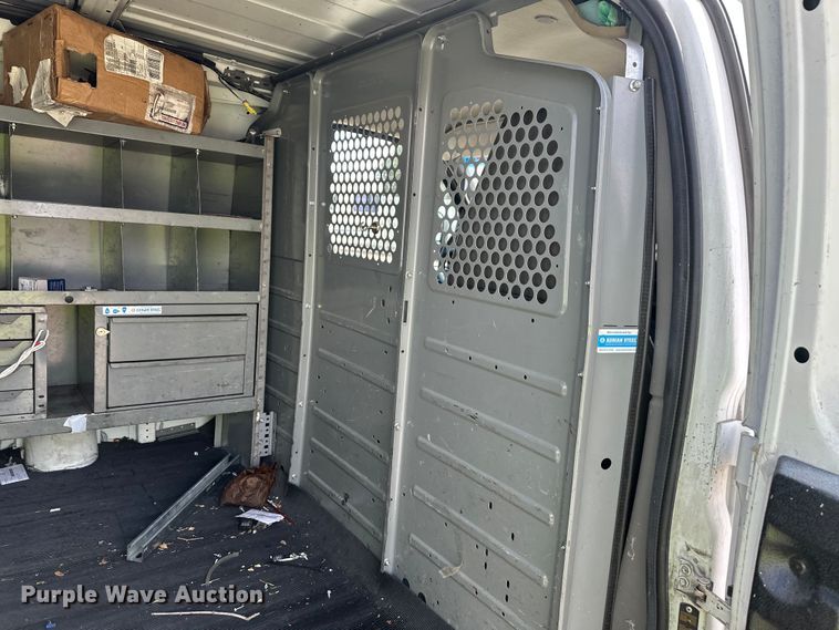image for item YA3201 2016 GMC Savana G2500 van