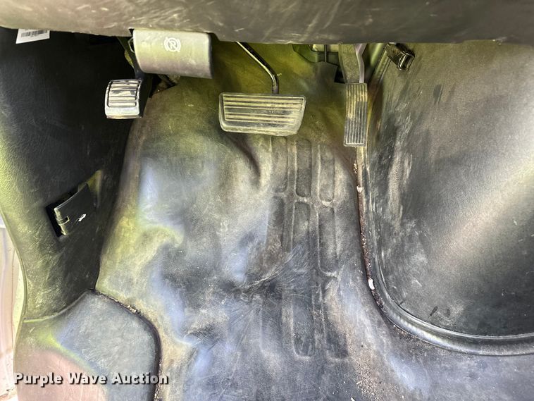 image for item YA3202 2020 Chevrolet Express 2500 van