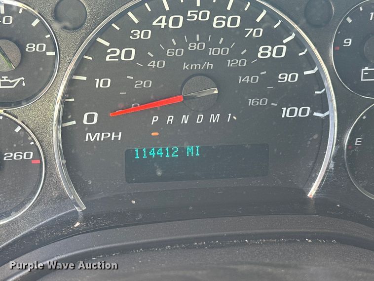 image for item YA3202 2020 Chevrolet Express 2500 van