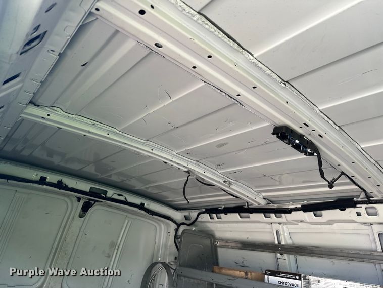 image for item YA3202 2020 Chevrolet Express 2500 van