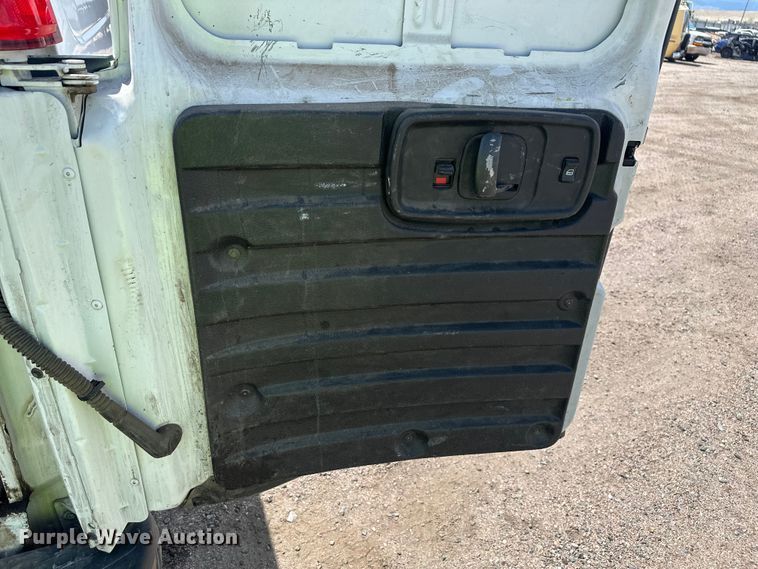 image for item YA3202 2020 Chevrolet Express 2500 van