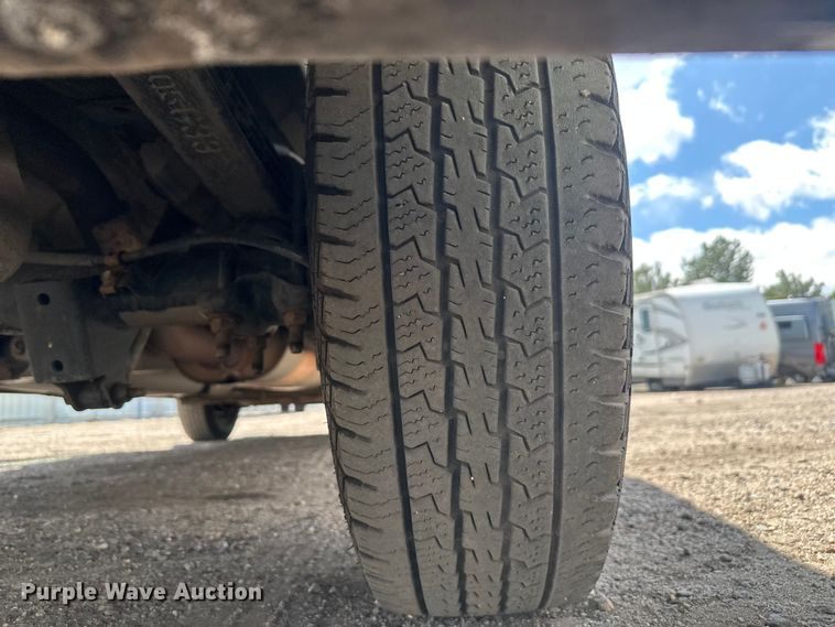 image for item YA3202 2020 Chevrolet Express 2500 van