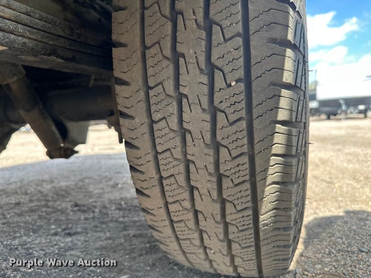 image for item YA3202 2020 Chevrolet Express 2500 van