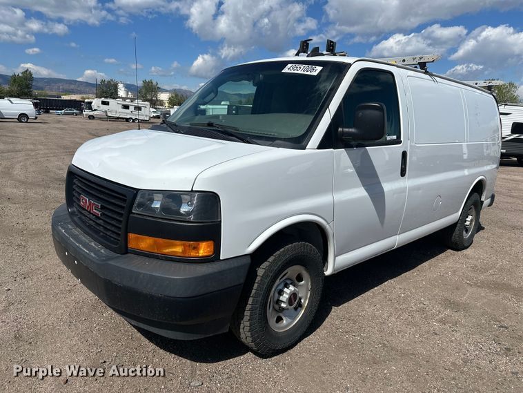 2020 GMC Savana G2500 van
