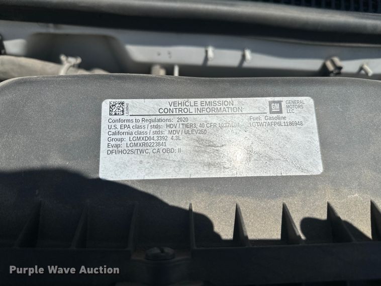 image for item YA3203 2020 GMC Savana G2500 van