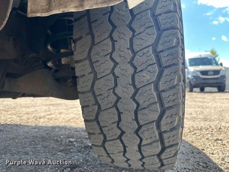 image for item YA3203 2020 GMC Savana G2500 van