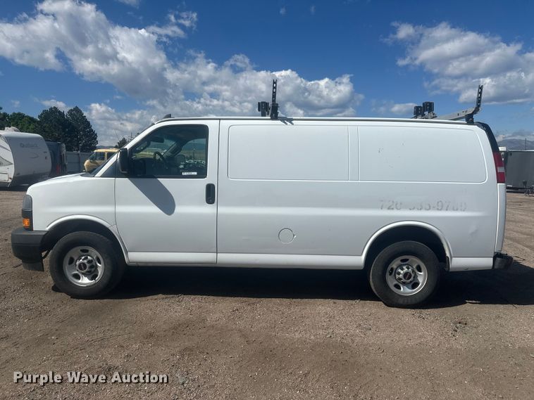 image for item YA3204 2018 GMC Savana G2500 van