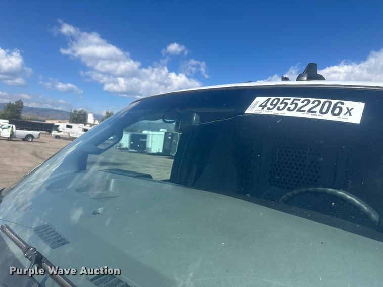 image for item YA3204 2018 GMC Savana G2500 van