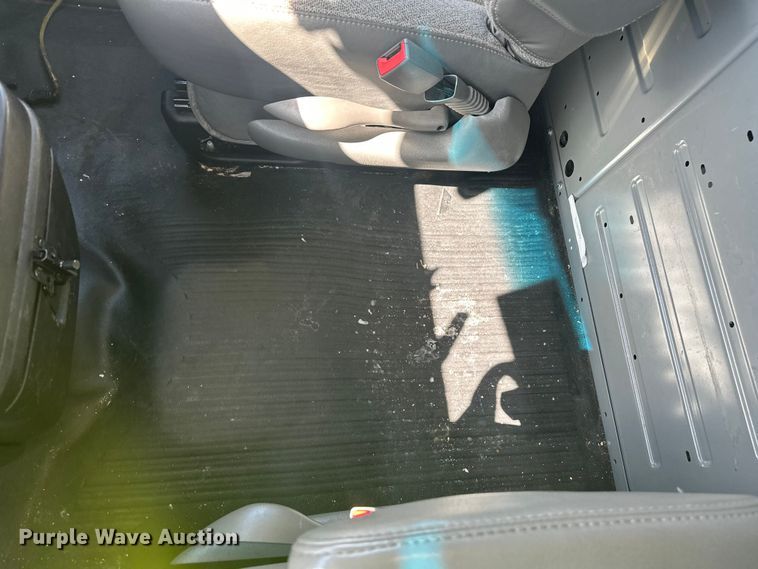 image for item YA3204 2018 GMC Savana G2500 van