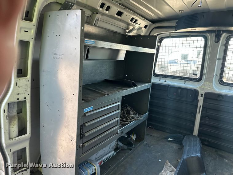 image for item YA3204 2018 GMC Savana G2500 van