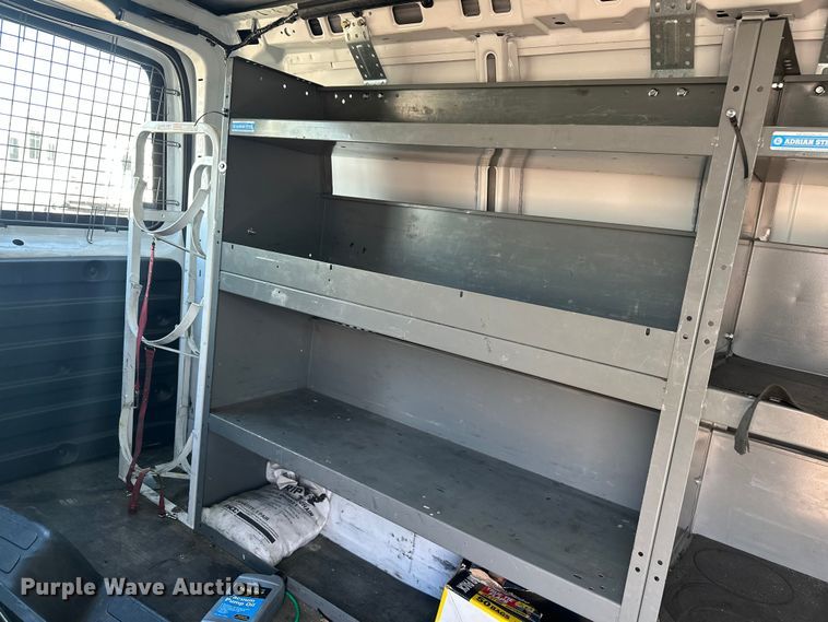 image for item YA3204 2018 GMC Savana G2500 van