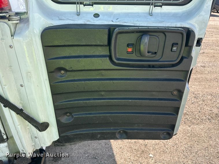 image for item YA3204 2018 GMC Savana G2500 van