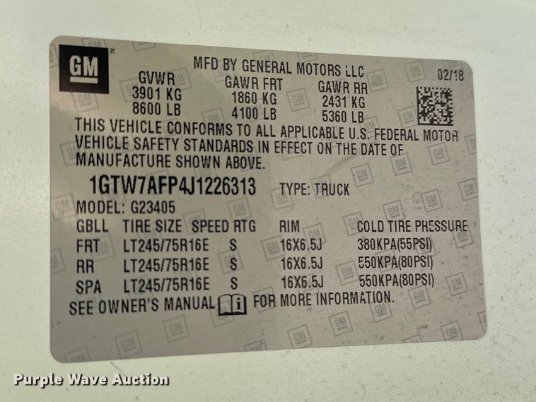 image for item YA3204 2018 GMC Savana G2500 van