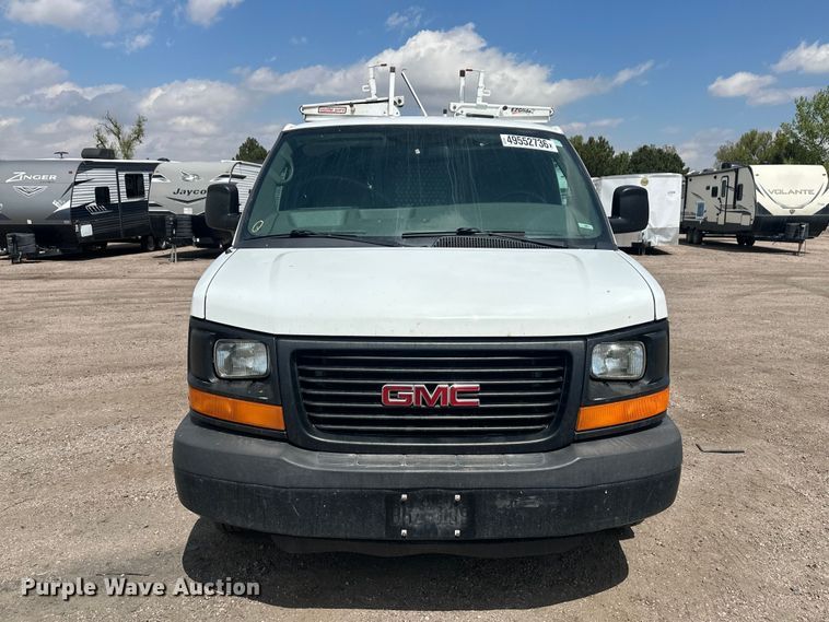 image for item YA3205 2015 GMC Savana G2500 van
