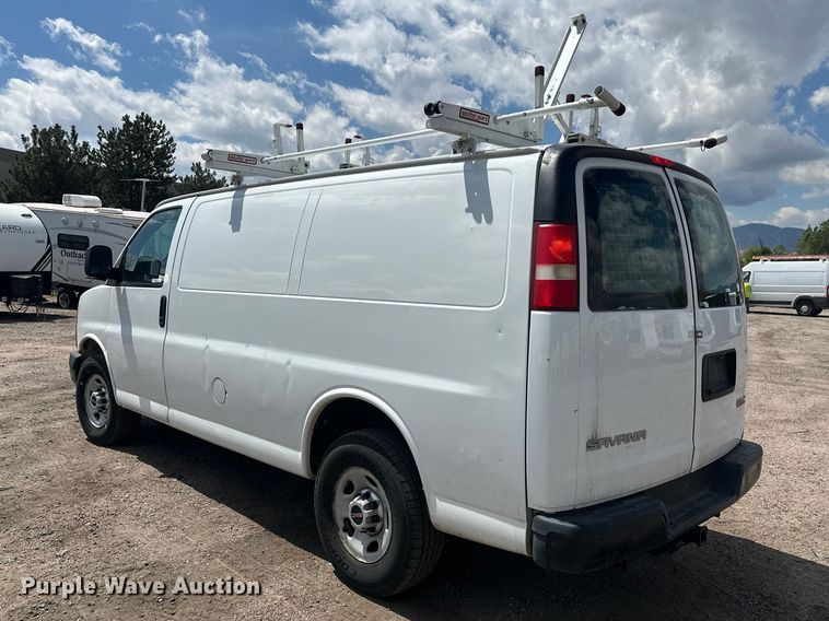 image for item YA3205 2015 GMC Savana G2500 van