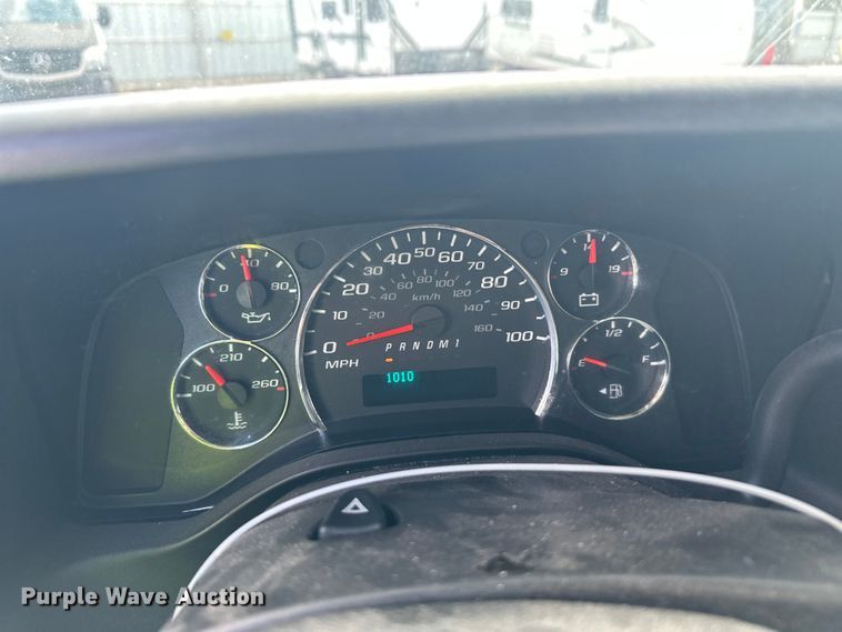 image for item YA3205 2015 GMC Savana G2500 van