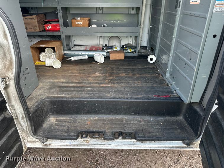 image for item YA3205 2015 GMC Savana G2500 van