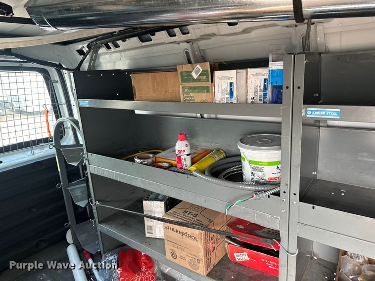 image for item YA3205 2015 GMC Savana G2500 van