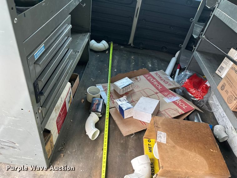 image for item YA3205 2015 GMC Savana G2500 van