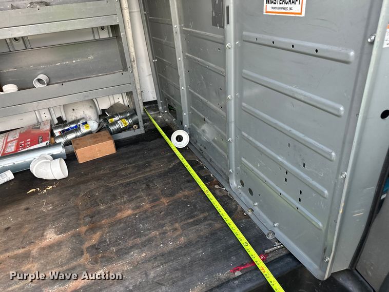 image for item YA3205 2015 GMC Savana G2500 van