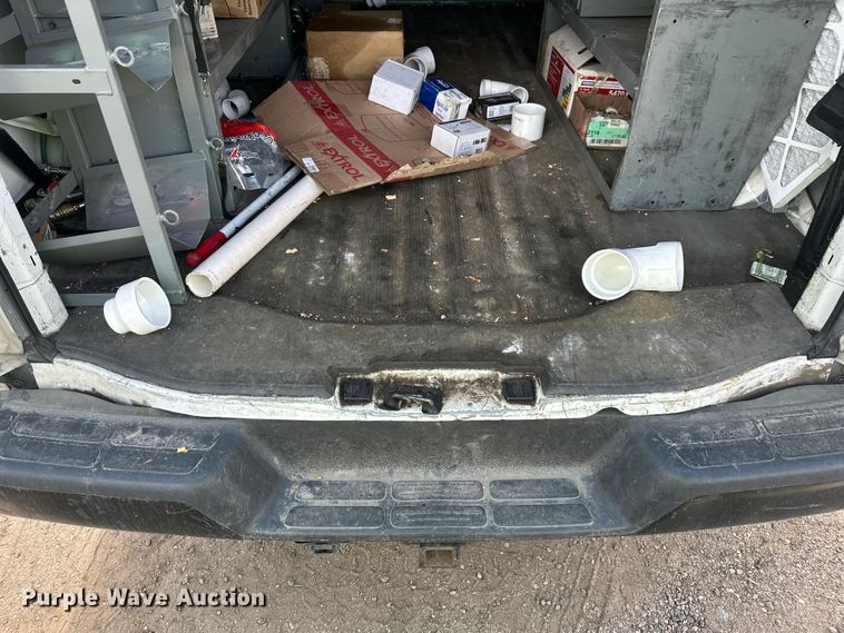 image for item YA3205 2015 GMC Savana G2500 van